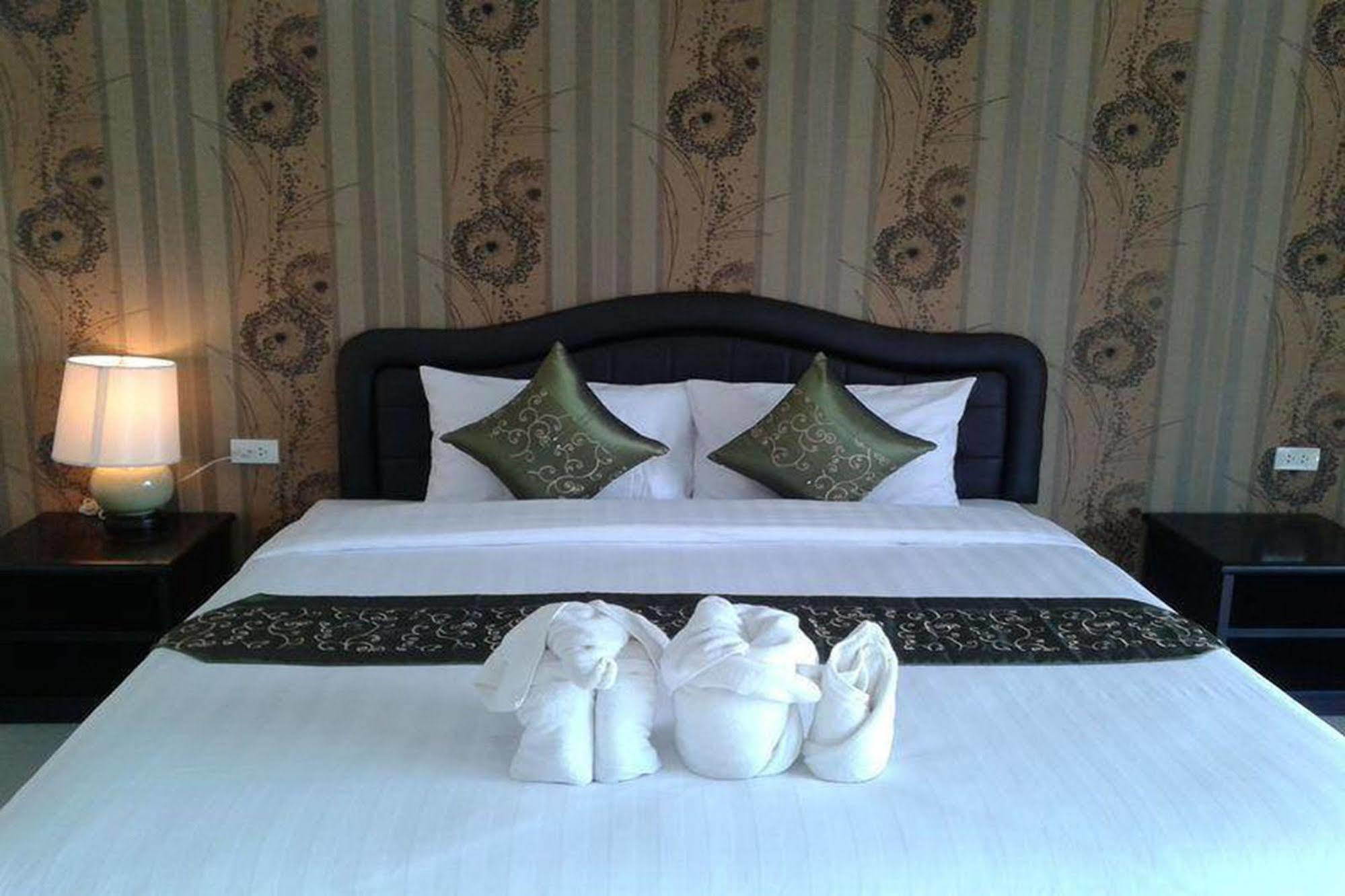 The Canal Garden Resort Ban Huai Sua Esterno foto